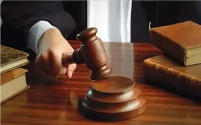 عدم مسؤولية مالكي محل اواعي مسروقة