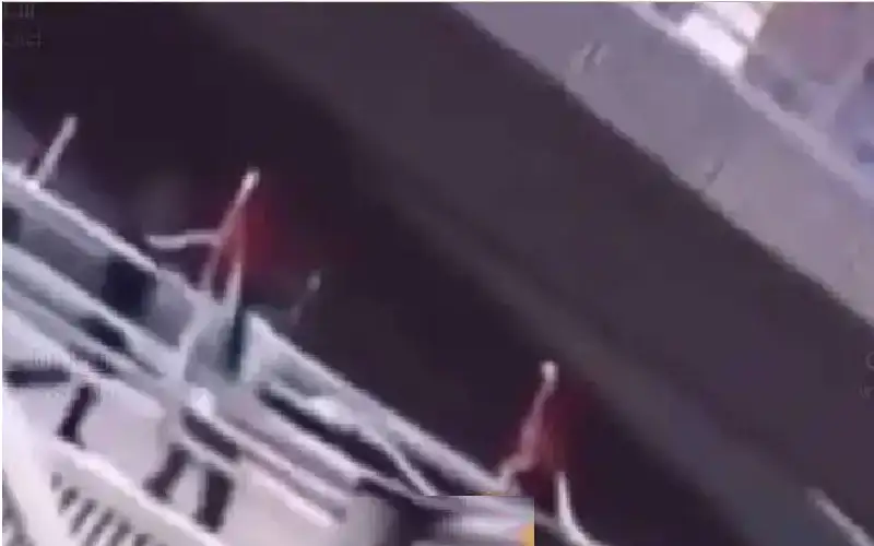 الأمن: القبض على ثلاثة أحداث من