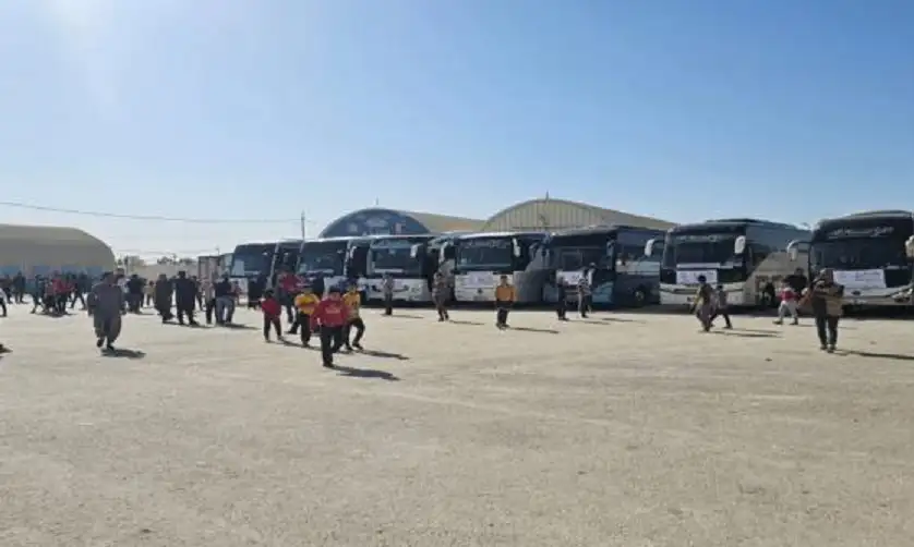 عودة طوعية لـ64 عائلة سورية إلى