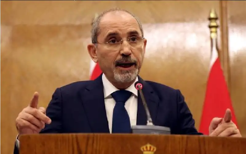 الصفدي يشارك في اجتماع مدريد لبحث