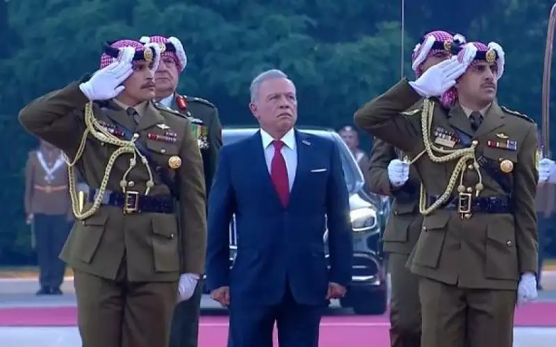 الملك يرعى الحفل الرسمي لعيد الاستقلال