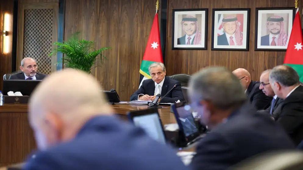 الحكومة تعقد اليوم جلستها الشهرية الميدانية