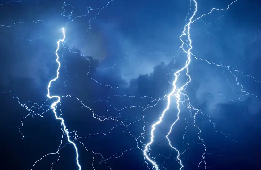 باكستان: الأمطار الموسمية والعواصف تودي بحياة