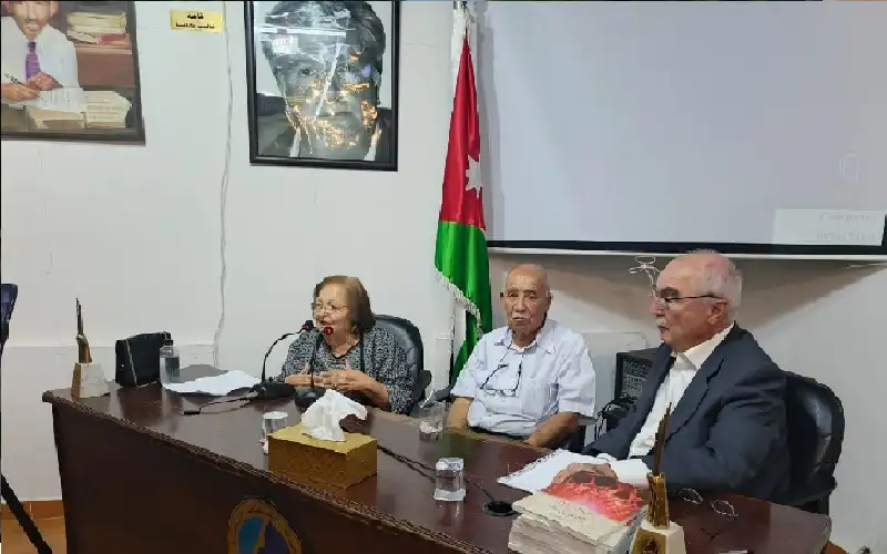في ندوة للجنة فلسطين برابطة الكتاب