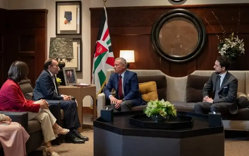 الملك يستقبل وزير خارجية النرويج ويبحث