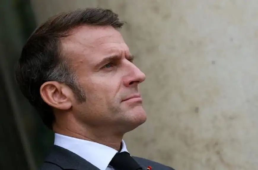 ماكرون ينفي التشاجر مع زوجته بعد