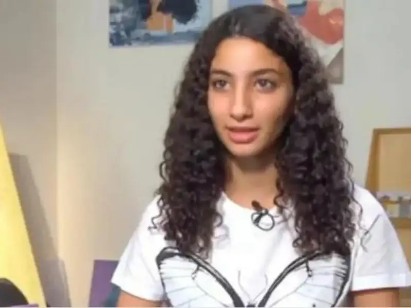 بلقاء عفوي .. ابنة أحمد حلمي