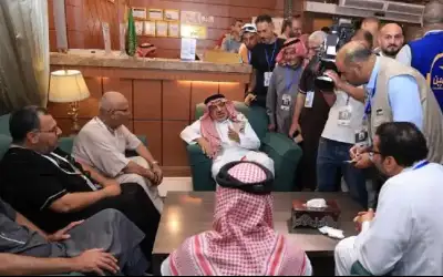 وزير الأوقاف يوجه بحل ملاحظات الحجاج