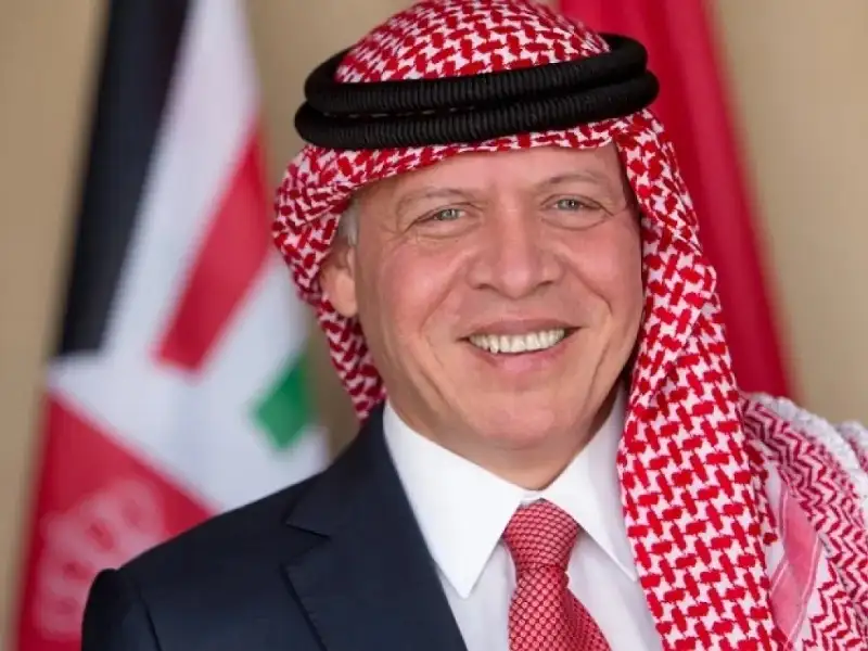 الملك يتلقى اتصالا هاتفيا من رئيس