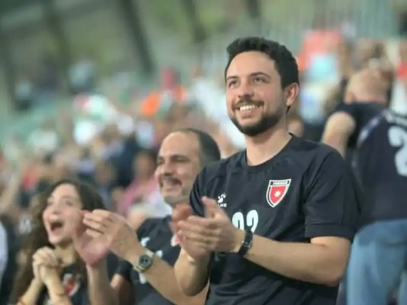 ولي العهد: العقلية القديمة بإدارة الأندية