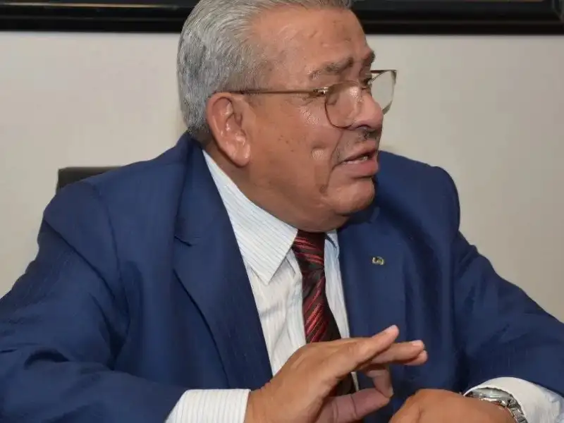 الروابدة: مشكلتنا بمسؤولي البرشوت