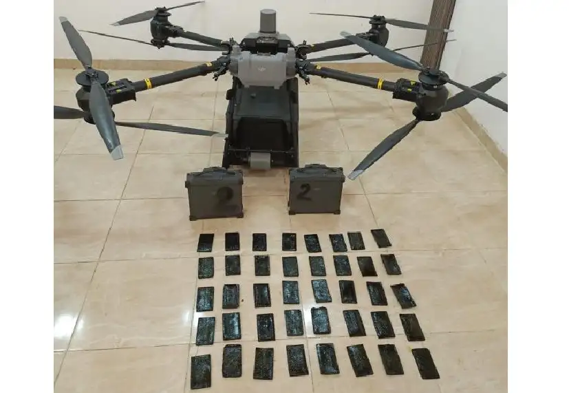 إسقاط طائرة مسيرة حاولت تهريب مواد