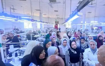 وزير العمل يبحث توسعة فرع إنتاجي