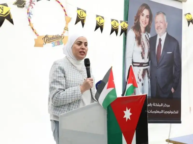 بني مصطفى تخرج سيدات من المجتمع