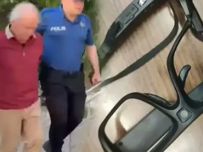 تركيا .. القبض على طبيب سبعيني