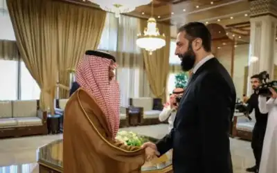 الشرع يستقبل رئيس الخارجية السعودي في