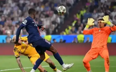 بخماسية نظيفة .. باريس يتوج بلقب