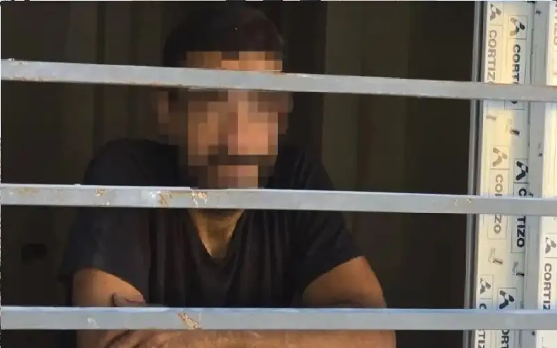 لص في ورطة.. اقتحم منزلا للسرقة