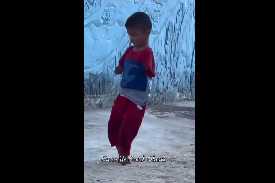 هذا طفل منا .. سوى اننا