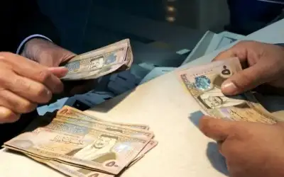 سقف مالي لمكافآت وبدلات الموظفين عن