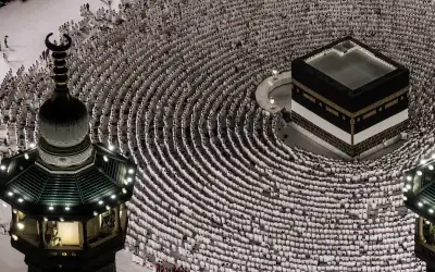الحجاج يتوافدون إلى مكة وسط تدابير