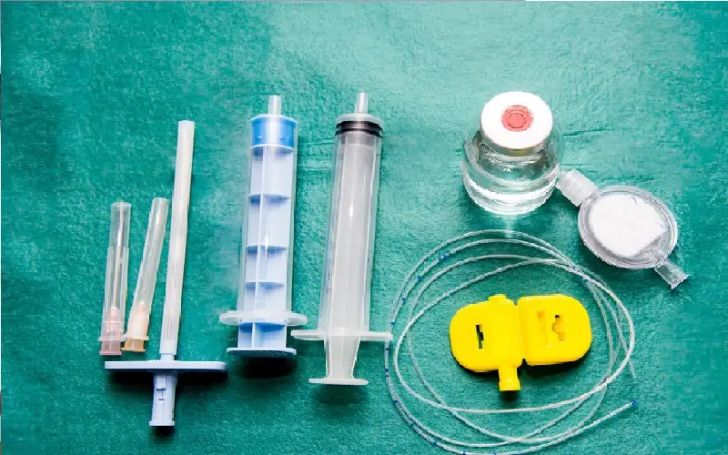 إبرة الظهر تصيب أم مغربية بالشلل