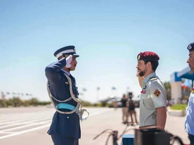 ولي العهد يرعى حفل تخريج دورة