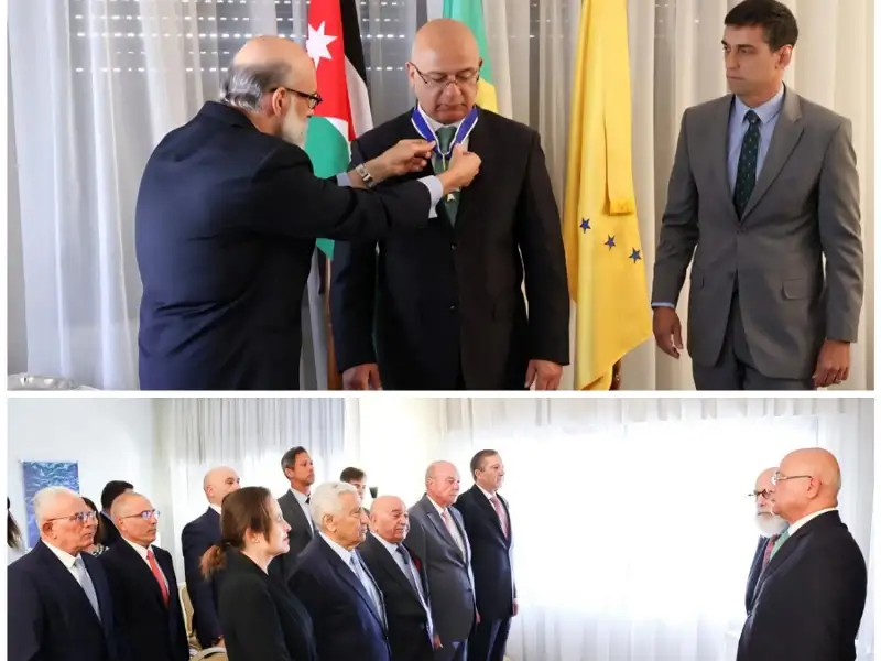 الرئيس البرازيلي يكرم الرئيس التنفيذي لشركة