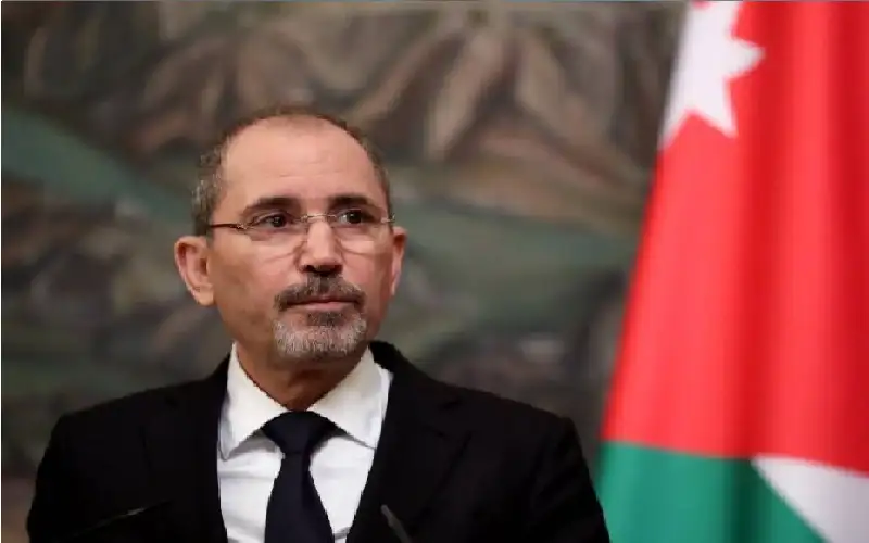 الصفدي يبحث مع وفد الناتو تعزيز