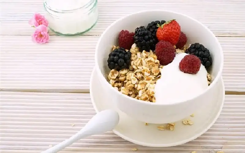 علماء يكتشفون طعاما يطرد السموم المرتبطة