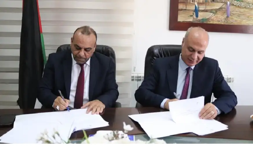 الصندوق الثقافي الفلسطيني التابع لوزارة الثقافة يوقع اتفاقية دعم مع اتحاد الكتّاب

