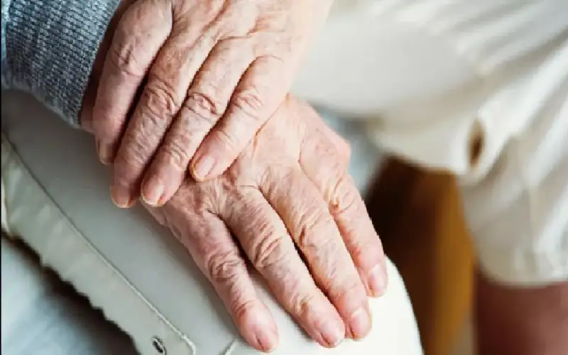 الذكاء الاصطناعي: قلة التمارين وكثرتها تسرعان