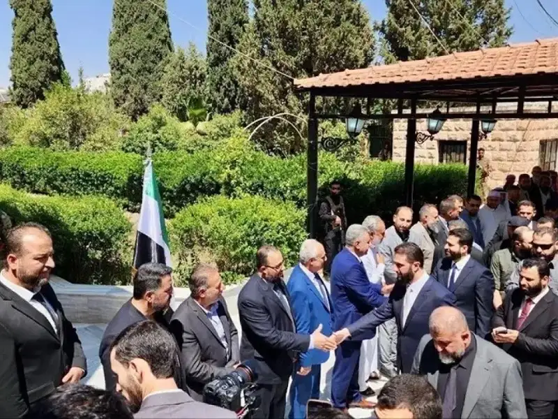 الشرع يزور درعا جنوب سورية لأول