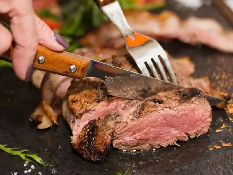 تحذيرات طبية من الإفراط بأكل اللحوم