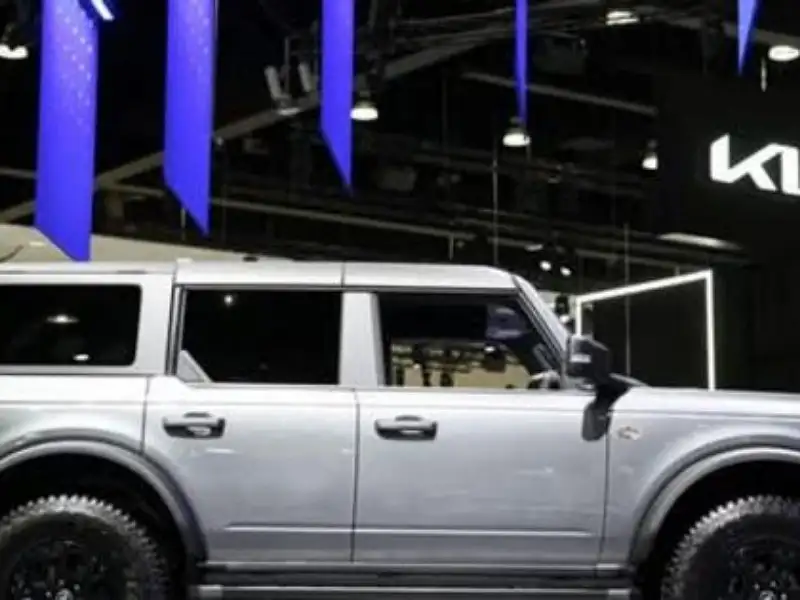 فورد تستدعي أكثر من مليون سيارة