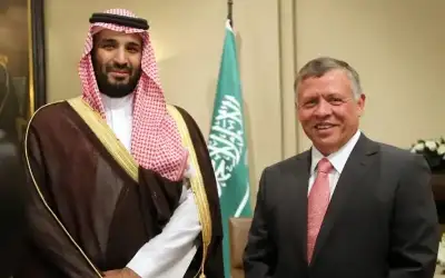 الملك يتبادل التهاني هاتفيا مع الأمير