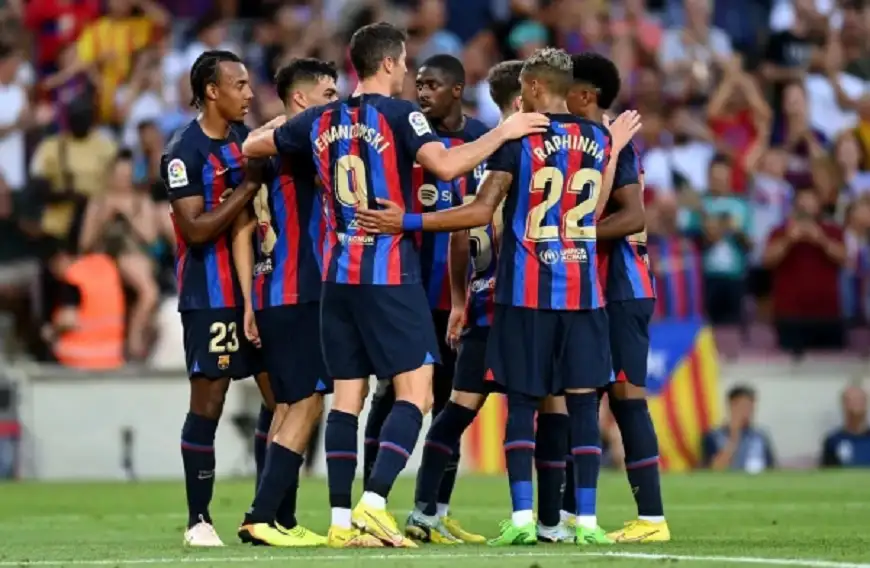 برشلونة يتلقى عرضا مغريا لمواجهة فريق