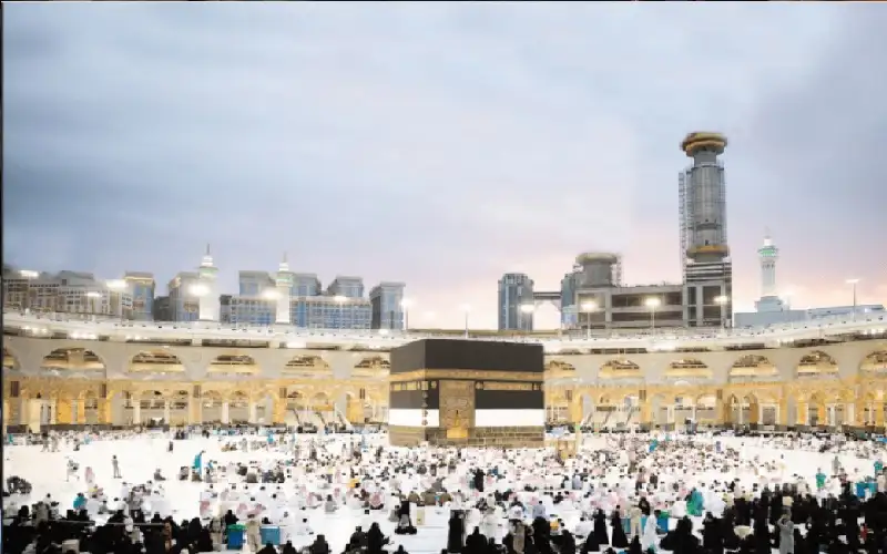 حجاج من البعثة الأردنية يغادرون إلى