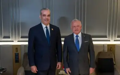 الملك يجري سلسلة لقاءات مع قادة