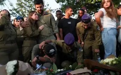 والدة جندي إسرائيلي قتل في غزة: