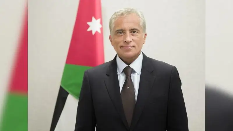 رئيس الوزراء مهنئا الملك بعيد الجلوس