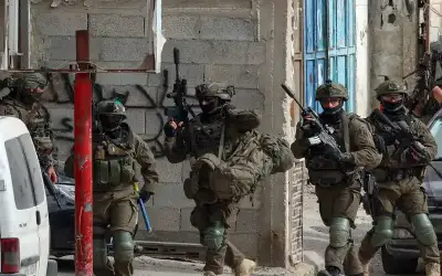 تعطيل الدوام ومنع للتجول في نابلس