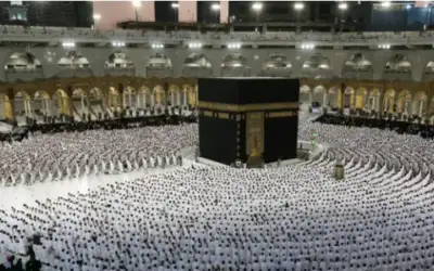 السعودية تعلن بدء موسم العمرة وإصدار