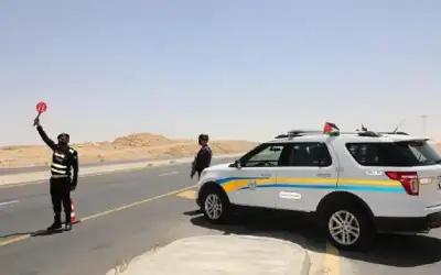 إصابة 15 شخصا على متن مركبة