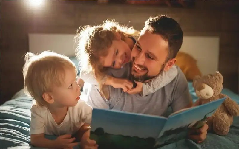 دراسة: التفاعلات الأسرية تمنح الأطفال نوما