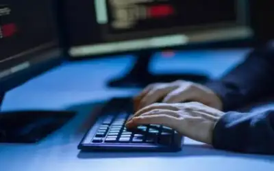 القبض على طبيب انشأ صفحة وهمية