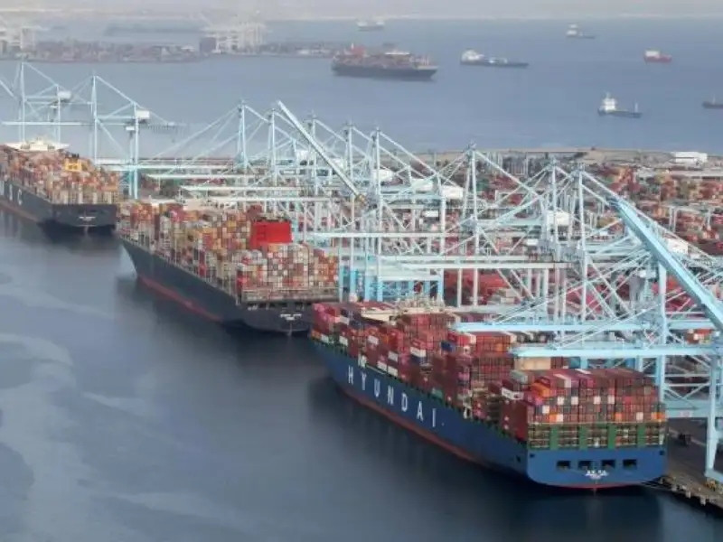 تحذير بريطاني للسفن من تصاعد التوترات