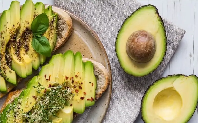 حبة أفوكادو يوميا تحسن جودة النوم