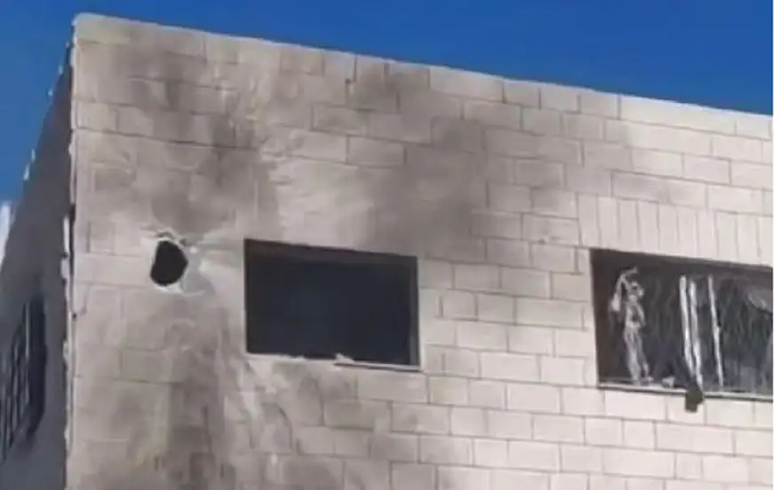 إصابتان وتضرر منازل ومركبات جراء سقوط