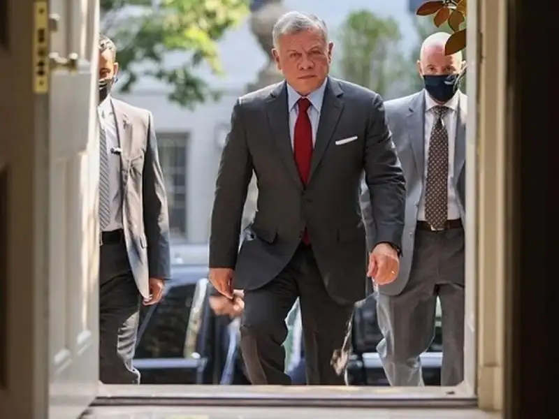 الملك: الوضع الراهن يتطلب جهدا جماعيا